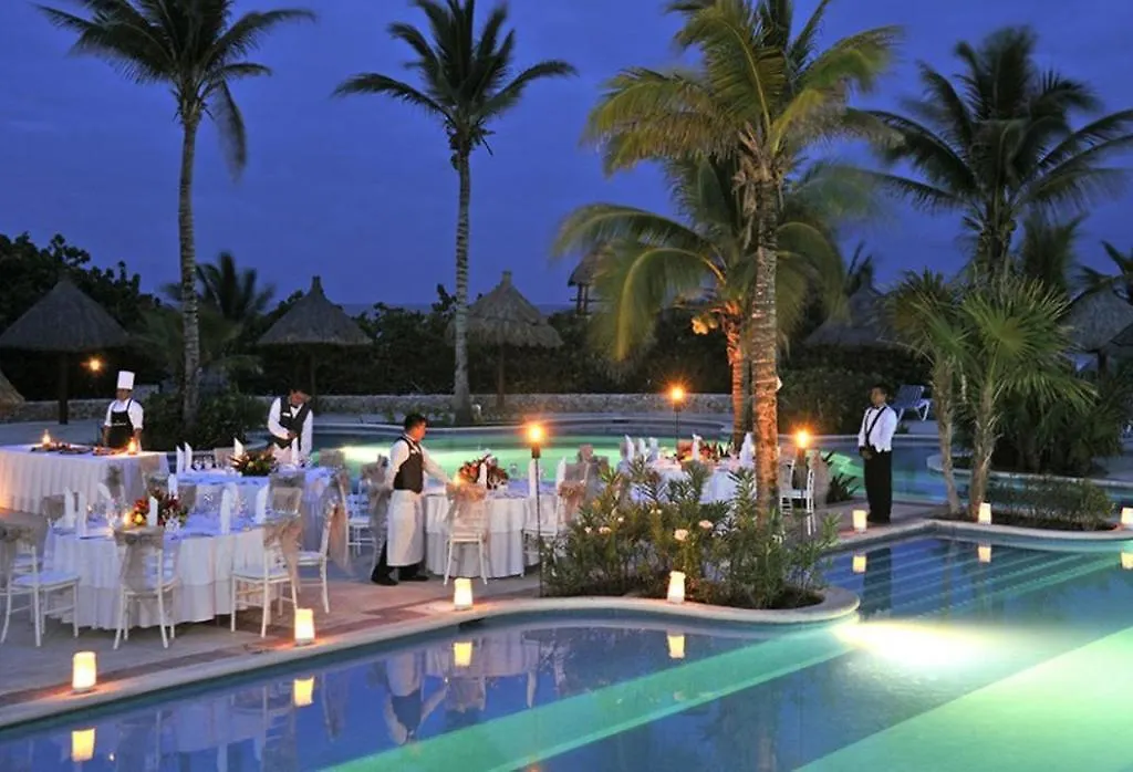 Tao Modern Retreat Daire Akumal