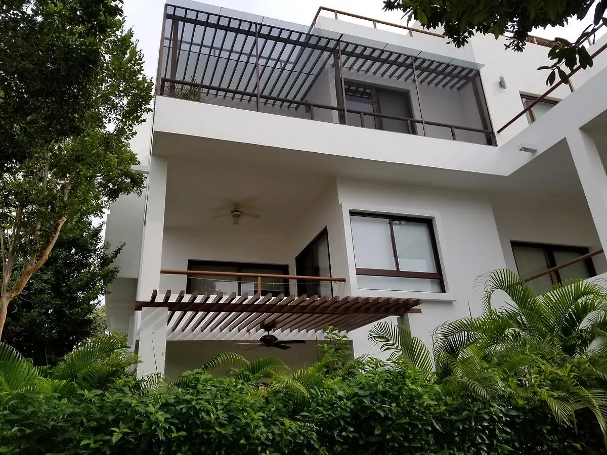 Tao Modern Retreat Daire Akumal